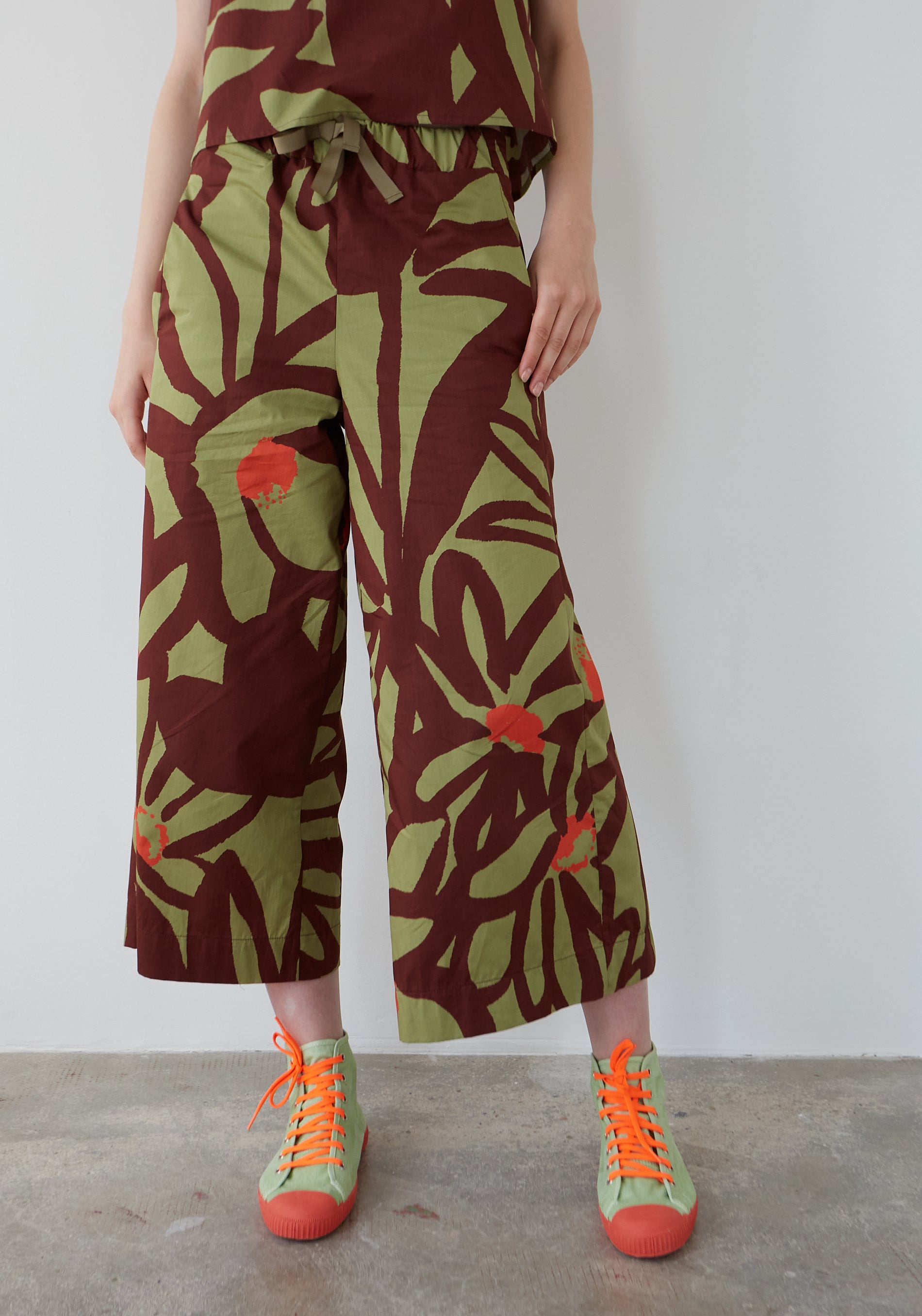 Pantalon Bomba à Fleurs kaki