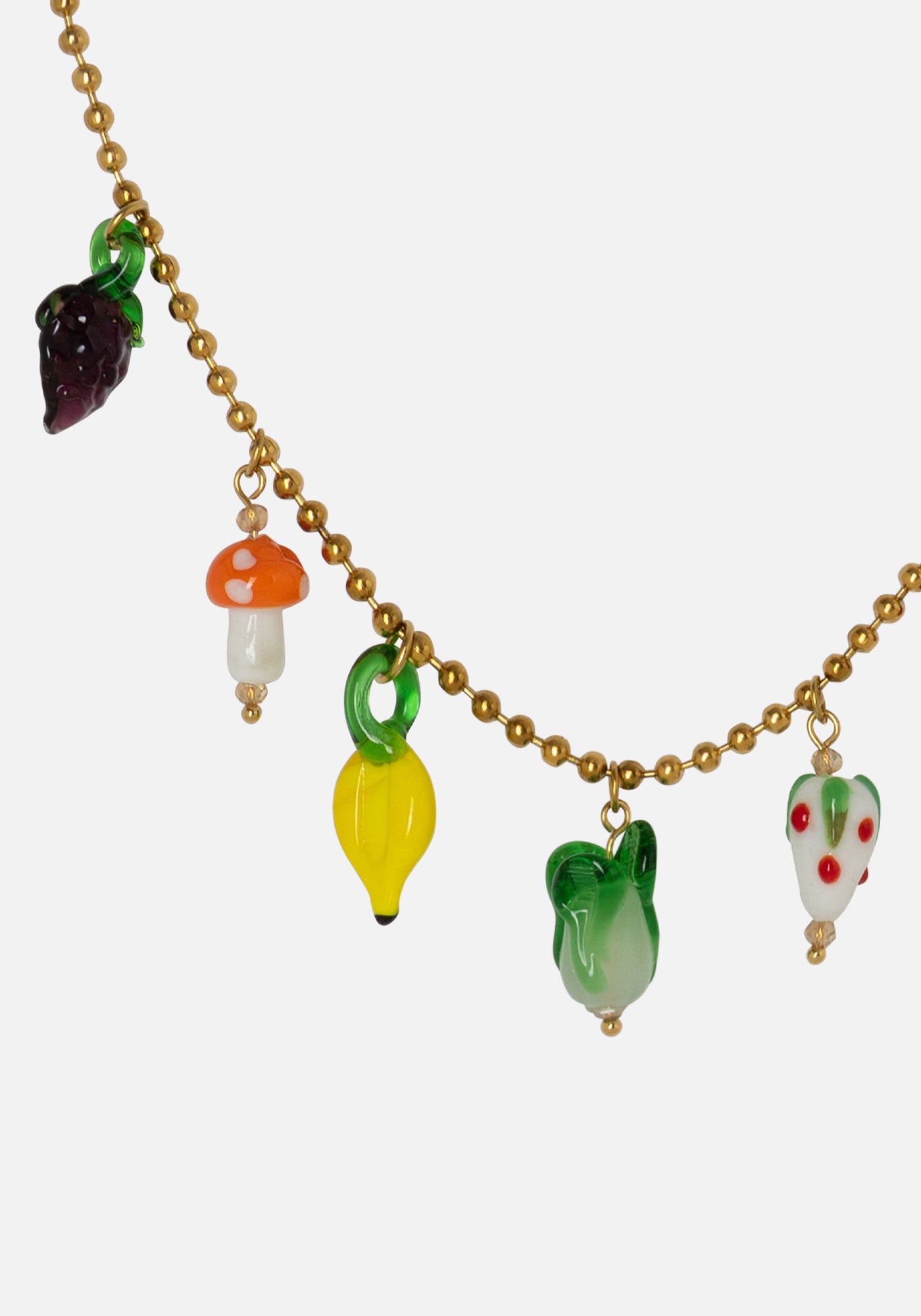 Collier fin avec breloques